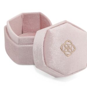 Kendra Scott Davis Velvet Box